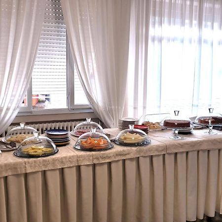 Hotel Bellavista Meuble Monte Isola Eksteriør billede