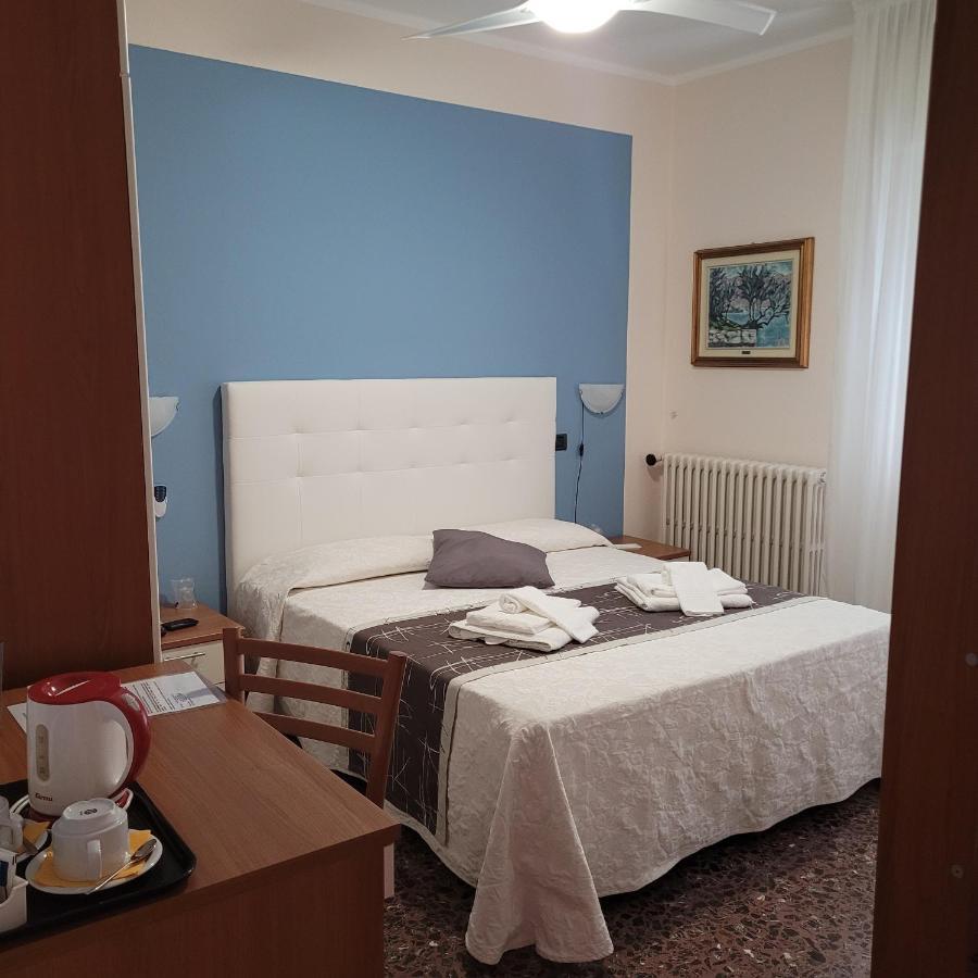 Hotel Bellavista Meuble Monte Isola Eksteriør billede