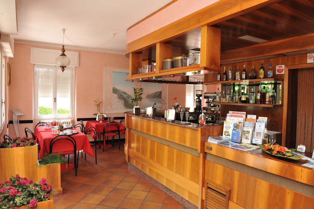 Hotel Bellavista Meuble Monte Isola Eksteriør billede