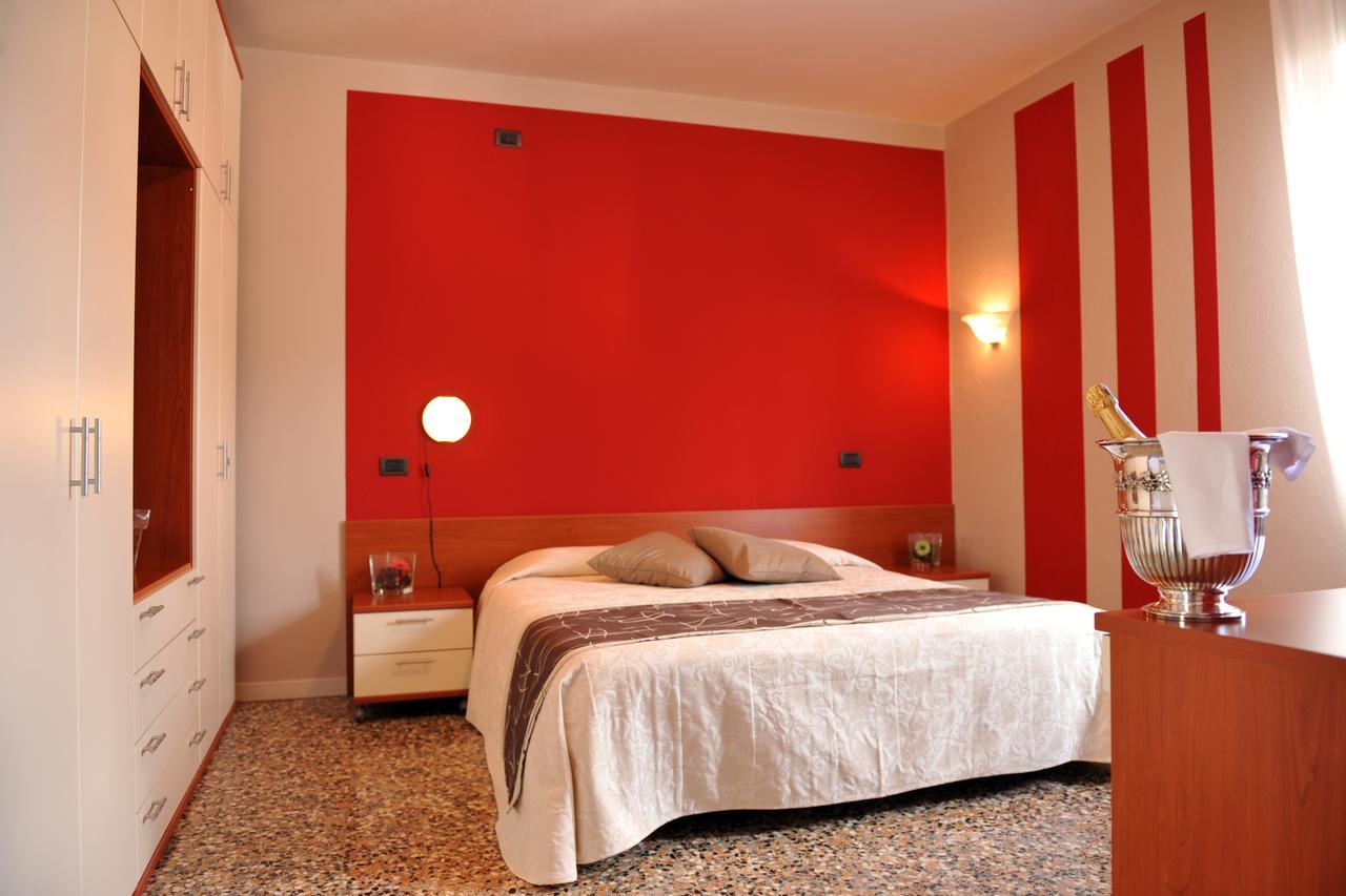Hotel Bellavista Meuble Monte Isola Eksteriør billede
