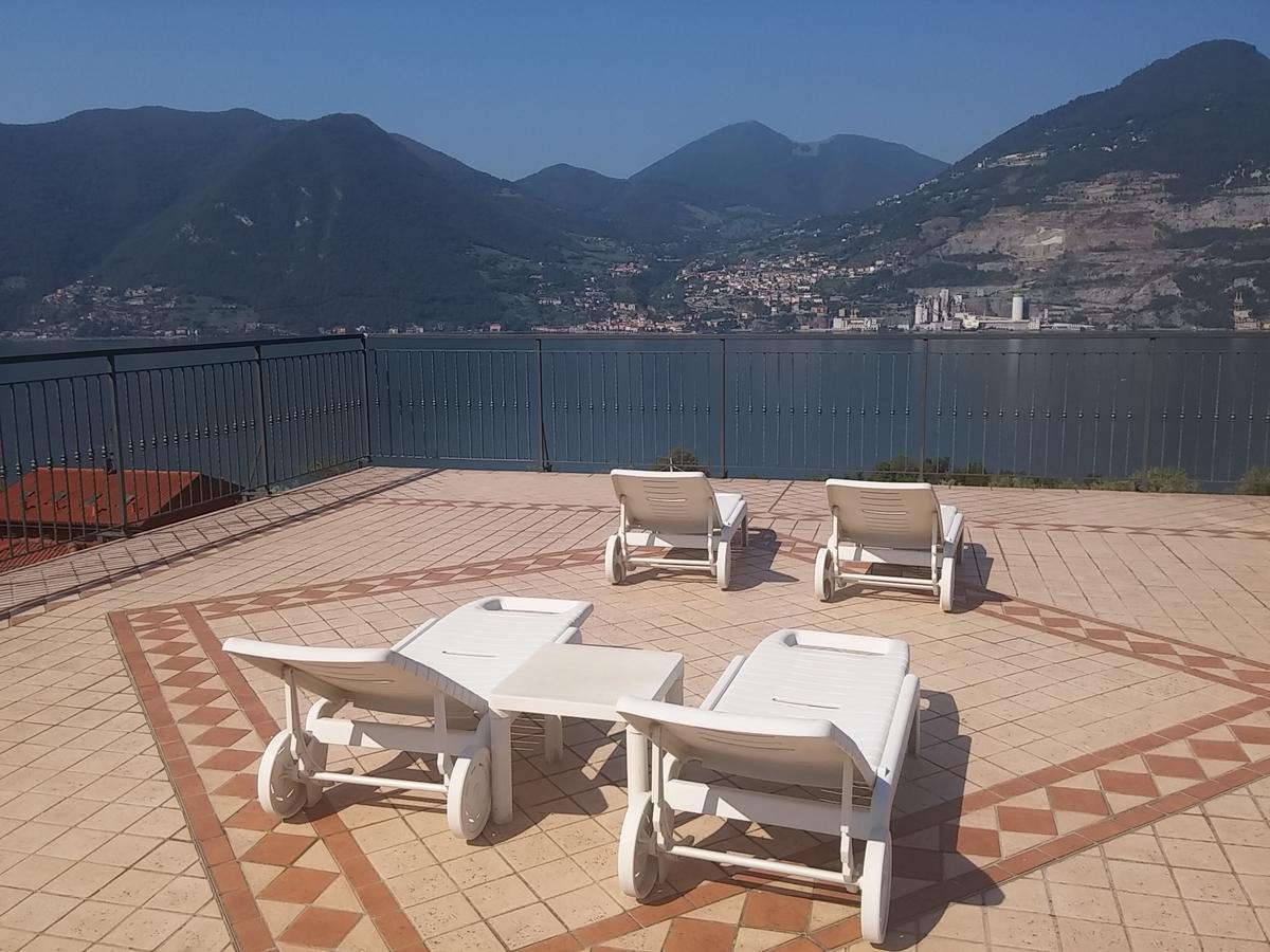 Hotel Bellavista Meuble Monte Isola Eksteriør billede